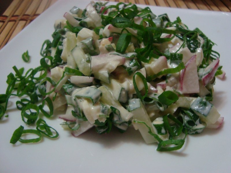 Салат из редиски