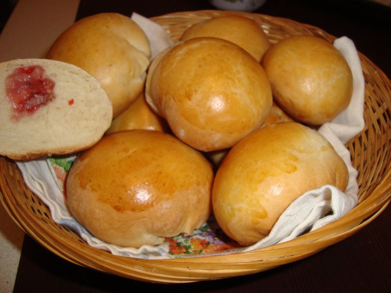 Булочки с клубникой