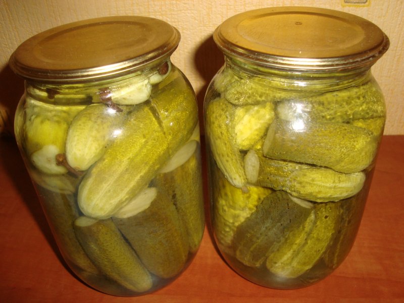Маринованные огурцы