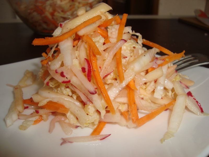 Салат из пекинской капусты