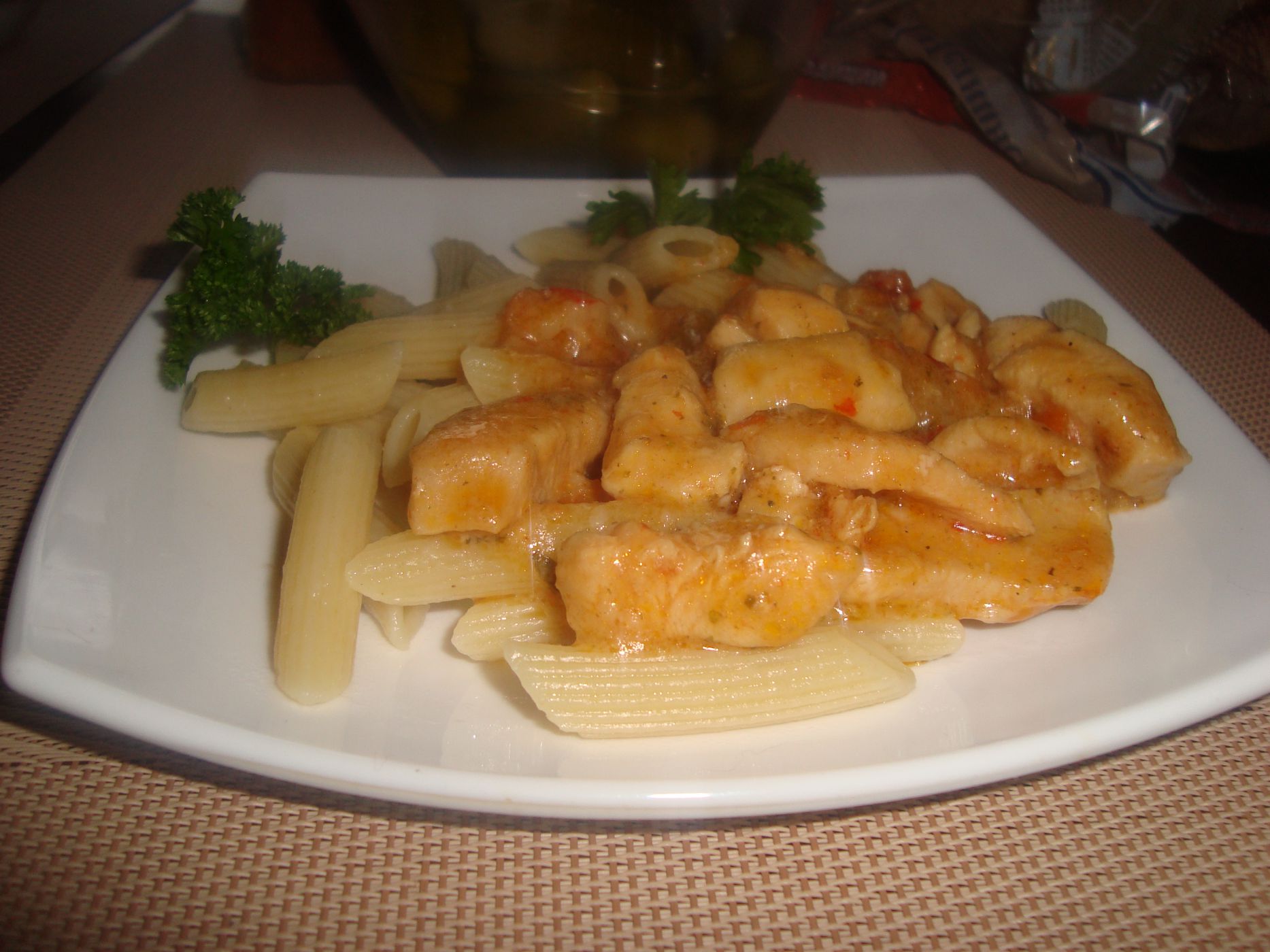 Гуляш из куриного филе