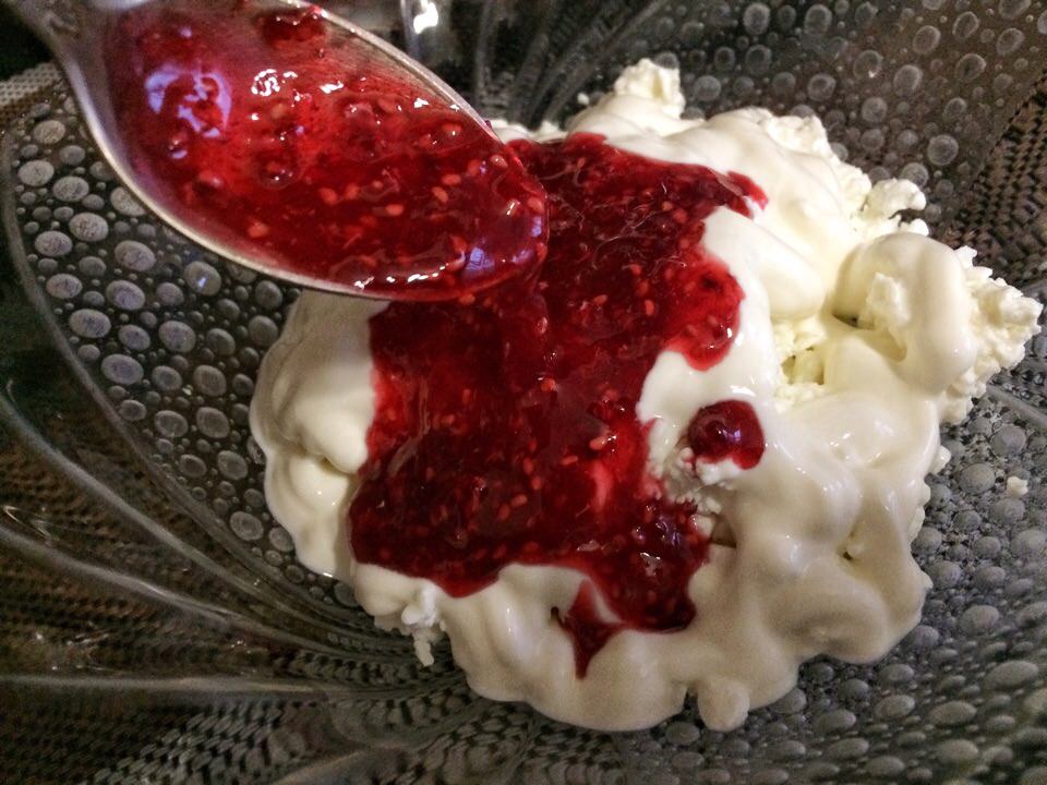 Малина, протёртая с сахаром