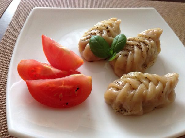 Манты со скумбрией