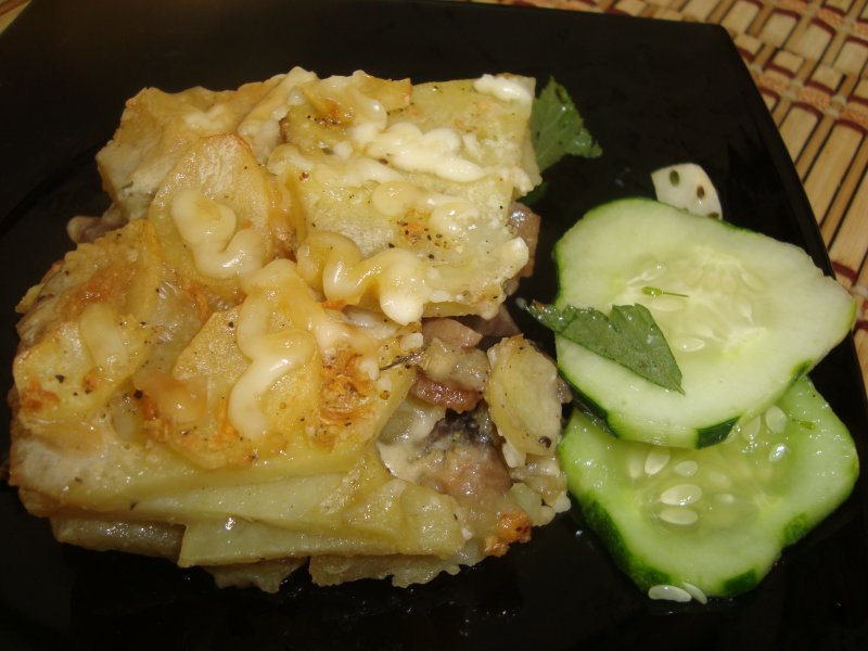 Картофельная запеканка с грибами