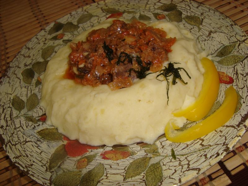 Гуляш из куриной печени