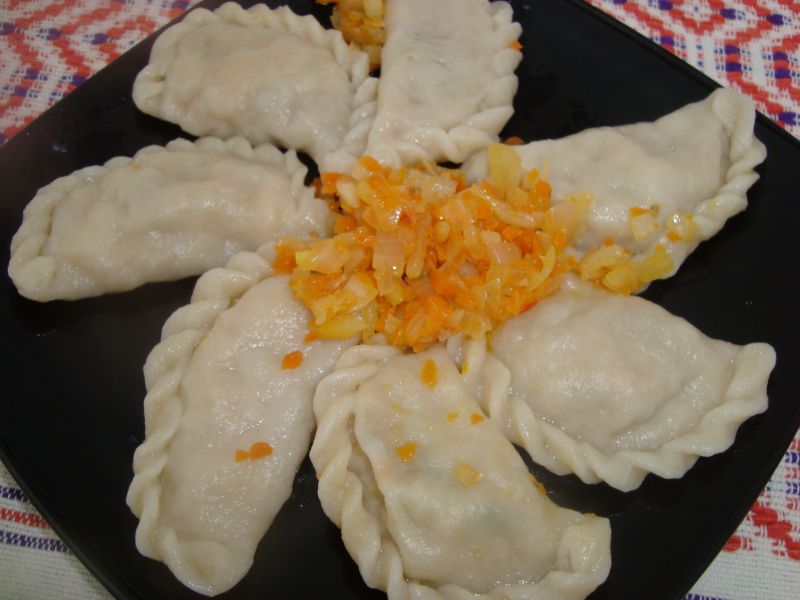 Вареники с китайской капустой постные