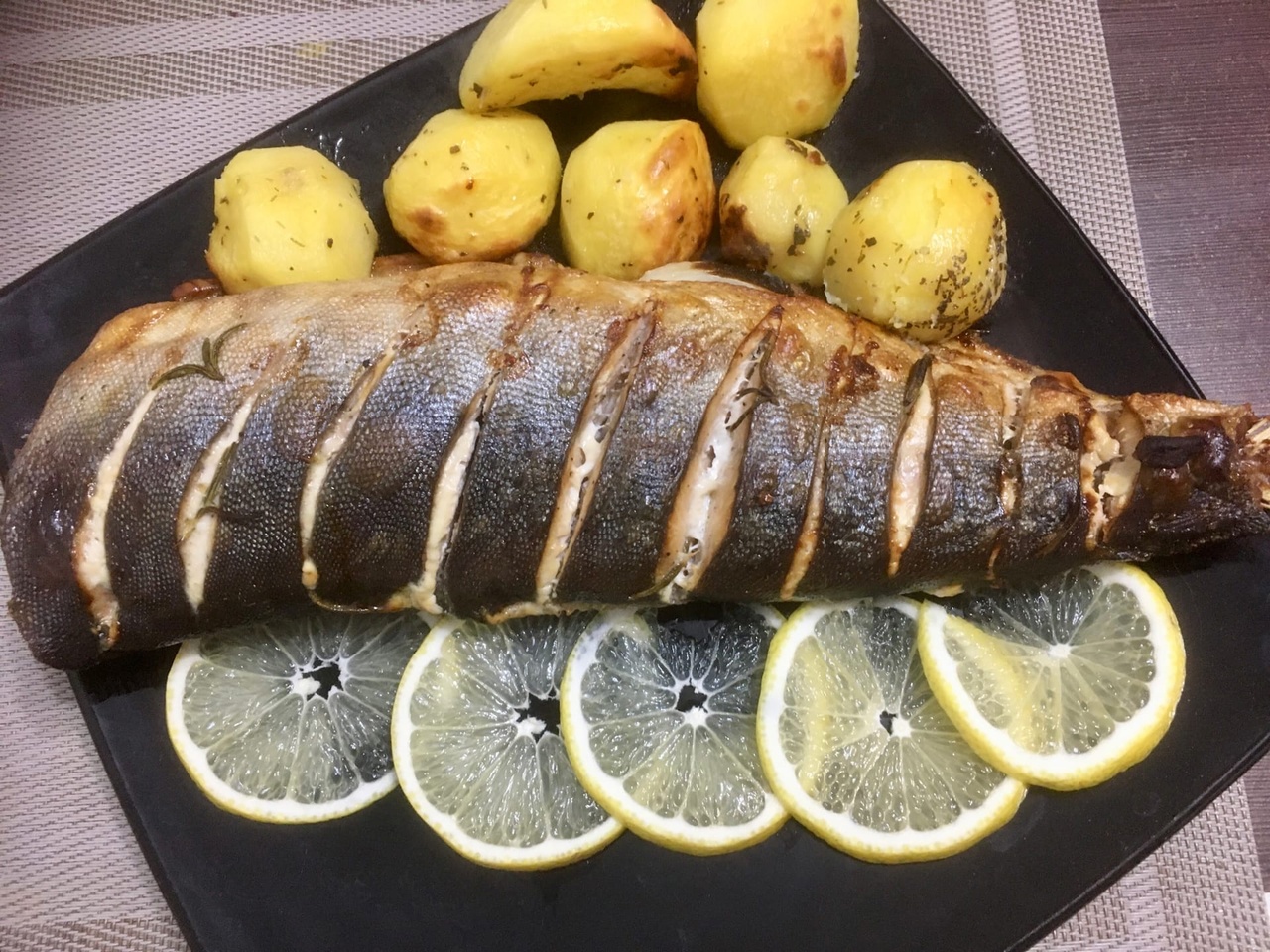Запечённая горбуша 