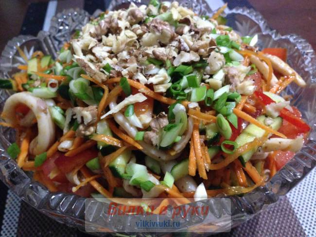 Салат с кальмарами и морковью по-корейски