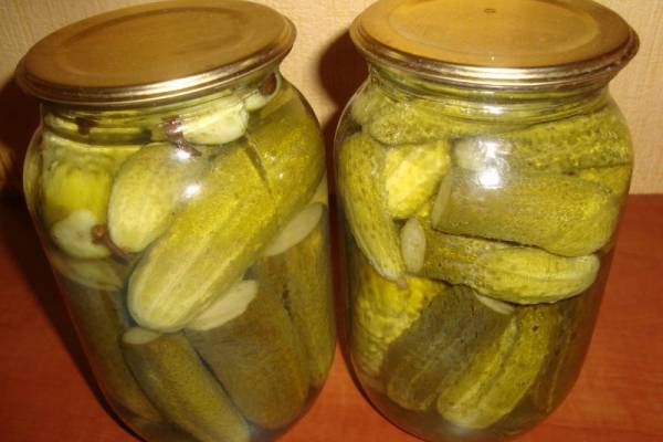 Маринованные огурцы