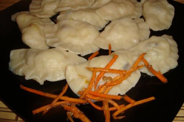 Вареники с картошкой и грибами постные