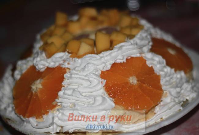 Творожный торт со свежими фруктами - апельсинами и манго
