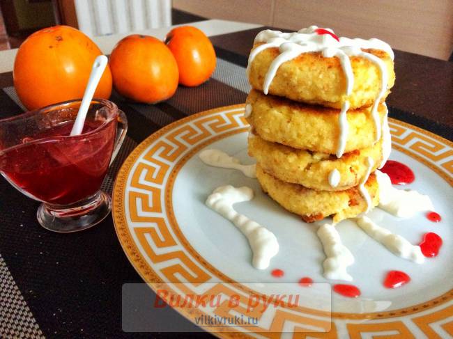 Ванильные сырники с хурмой